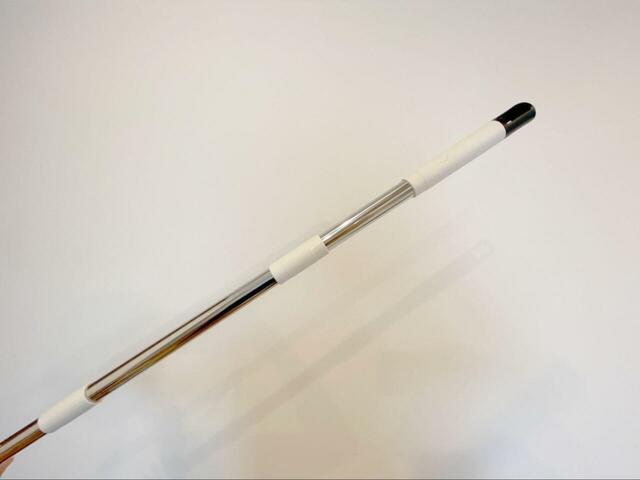 【アイリスオーヤマ キレイな水でWASHモップ】不器用な筆者でも、3分かからず持ち手部分を繋げられました