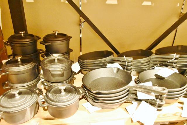 【AWESOME STORE TOKYO（オーサムストア トーキョー】キャンプにも使えそうなスキレット。