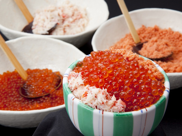 青森：南田温泉　ホテルアップルランド 「『いくら』とお好きな具材を載せ放題『のれそれ丼』」