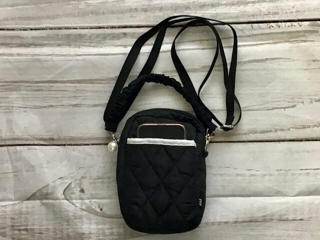 【otonaMUSE（オトナミューズ）6月号】ものを入れてみました♪スマホは外側のポケットに入れるのがおすすめ！