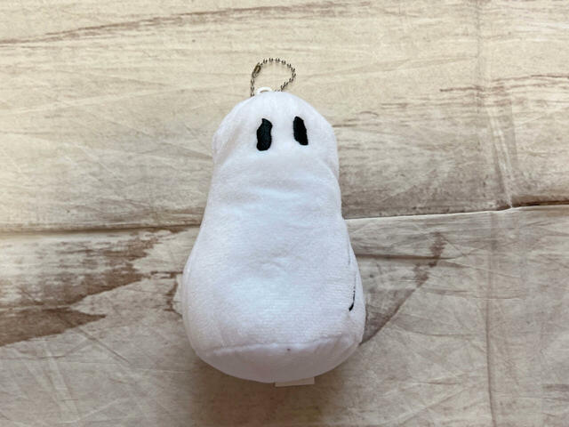 ふわふわの感触が可愛いゴーストポーチ