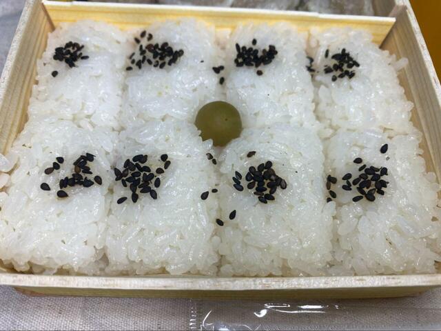 【崎陽軒】蒸気で炊き上げたご飯は冷めてもモチモチ