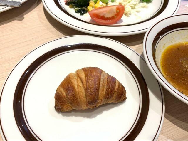 【発酵バター香るミニクロワッサン】スープカリーとも相性抜群！