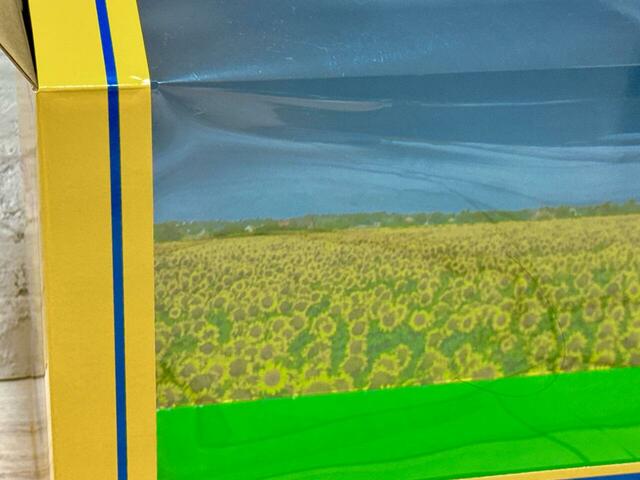 【セブン-イレブン パペットスンスンHappy Bag】ボックスの背景には、スンスンたちが暮らす「トゥーホック」の世界が広がっています♪