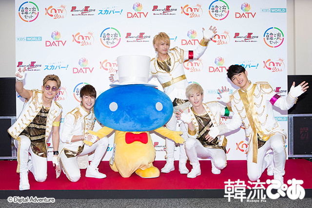 BEESHUFFLE フォトセッション 4月24日@千葉・幕張メッセ「Power of K 2016~Korea TV Fes in Japan」 ©Digital Adventure