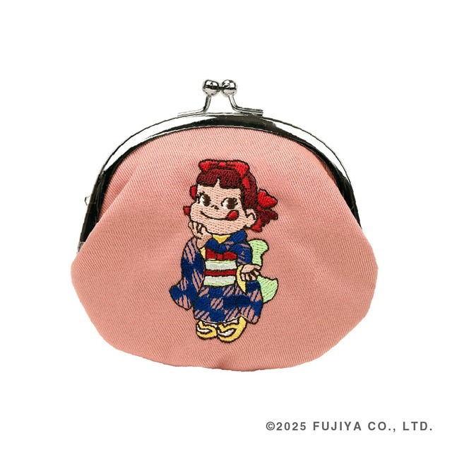 【ペコちゃん×スーベニール】「ペコちゃん刺繍がま口立ち姿ピンク」2,860円／和のデザインがとってもかわいい