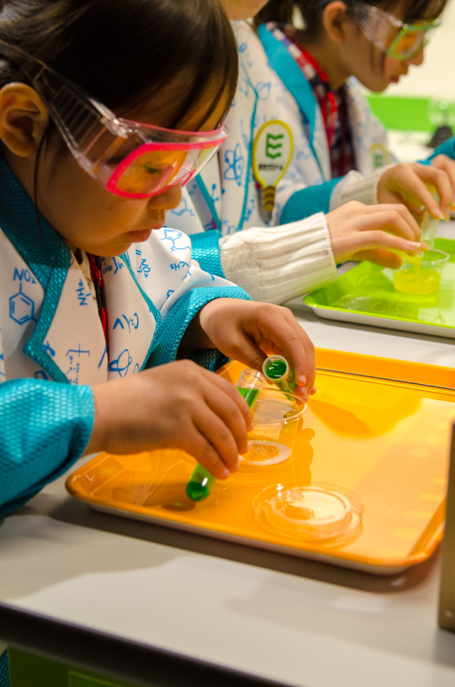 緊張の一瞬!｜仕事体験テーマパーク「カンドゥー」