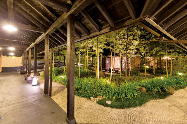 夏の夜の館内。箱根湯寮 【神奈川・箱根・塔之澤】