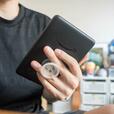 「PopSockets ポップグリップ」少し大きめの電子書籍リーダーにも◎