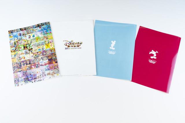 クリアファイル 各385円