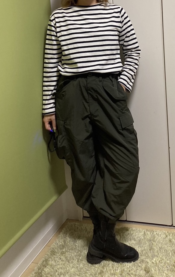 【ワークマン レディースサーバーバスクシャツ】大きめのボトムスと合わせるとこなれた印象に