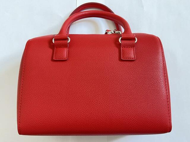 【ユニクロ レザータッチ2WAYボストンバッグ】サイズは横（底）23×縦17×マチ10.7cm、持ち手の長さ31cm