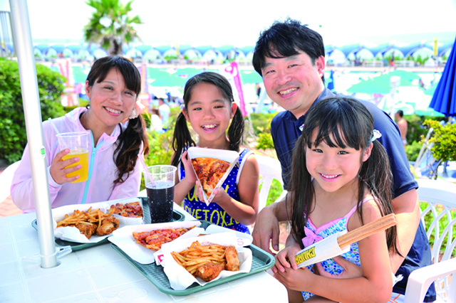 大磯ロングビーチ　ファミリーパラソル