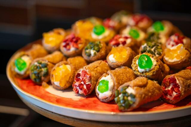 「スイーツイメージ」＜期間：2025年8月1日〜＞【【コンラッド大阪】地上200mの絶景と多彩なビュッフェが楽しめる「アトモス・イタリアンダイニング」リニューアルオープン！】