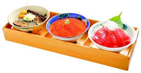 秋の彩り三食丼