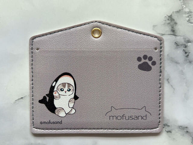 シックなグレーにシャチにゃんのイラストが大人かわいい!