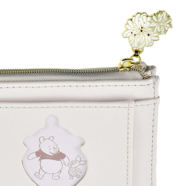 【PAUL ＆ JOE La Papeterie】プーさん＆ピグレット 定期入れ・パスケース 巾着付き クリザンテーム 4,900円