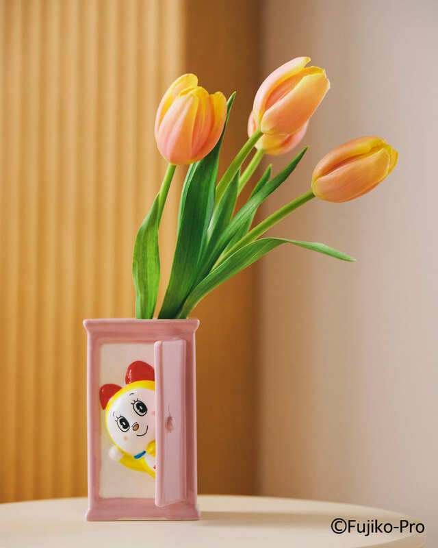 【ドラミちゃん×studio CLIP】「どこでもドアフラワーベース」2,990円