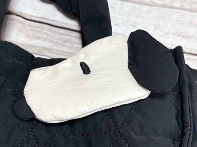 取り外し可能なスヌーピーのお顔ポーチチャーム付き