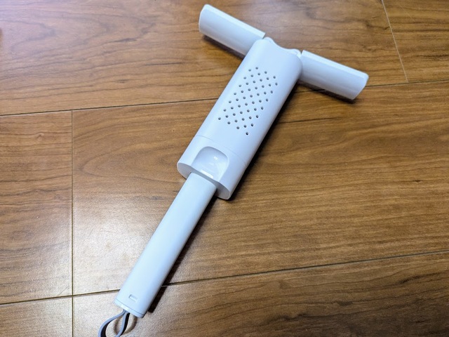 【コジット スマートハンディ吸水スポンジ】サイズは（約）縦30.3×横4.4×厚み3cm。邪魔になりません