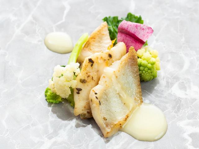 舌平目のオーブン焼き 兵庫産鳴門オレンジソース