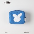 【ミッフィー】「miffy スクエアポーチ」1,980円／1955年のイラストを使用したブルー