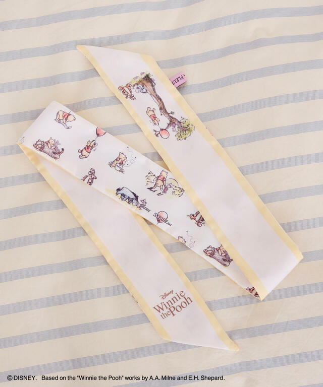 スカーフ 3,500円|Maison de FLEUR ディズニーコレクション「くまのプーさん」