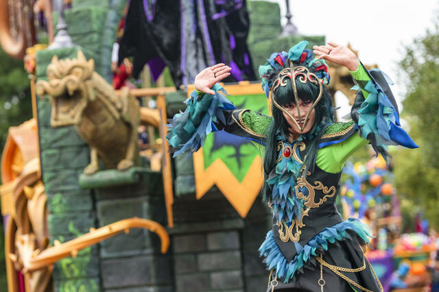 東京ディズニーランド「ザ・ヴィランズ・ハロウィーンInto the Frenzy”」プレスプレビューの様子