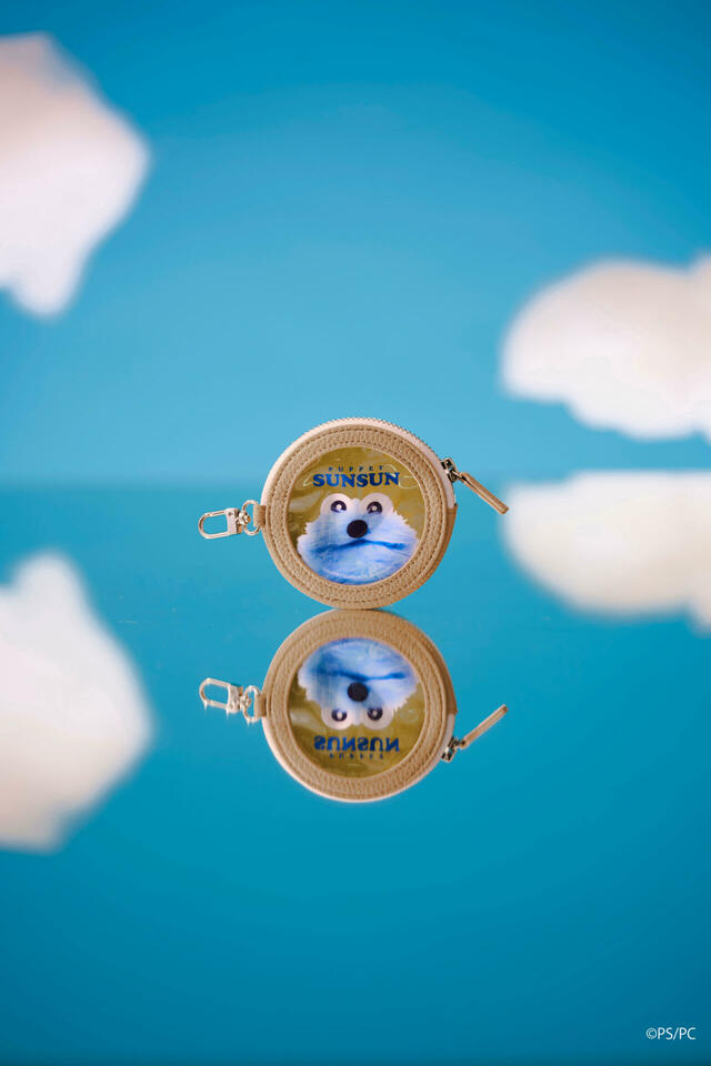 【エジュー×パペットスンスン circle pouch】スンスンがひょこっと顔を覗かせる「BEIGE」の2種類♪（各税込6,380円）