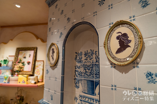 TDL 美女と野獣エリアのお店「ビレッジショップス」 撮影/YOSHI