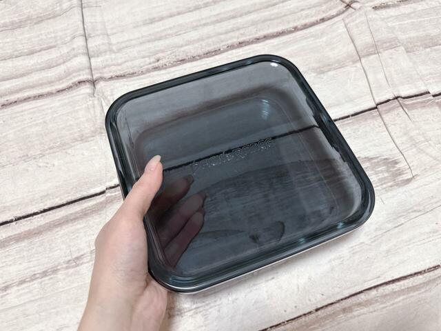 サイズは(約)W18.5×D18.5×H5.5cm。容量は1.2Lのビッグサイズ!