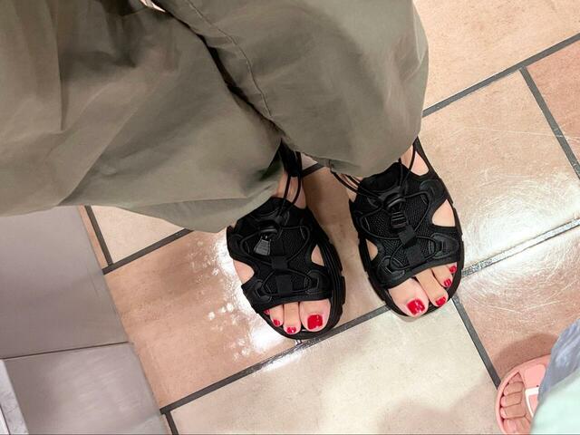 【moment+ 厚底スニーカーソール スポーツサンダル】1万歩達成！ 足裏の痛みもなく、足がパンパンになることもありませんでした