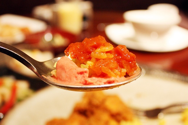 カレー×スパイス・アイスクリームの組み合わせ／ヒルトン東京「華麗なるカレー・マジック」