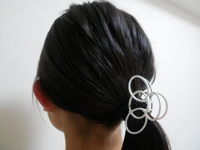 【3COINS（スリーコインズ）】楕円モチーフメタルバンスクリップ