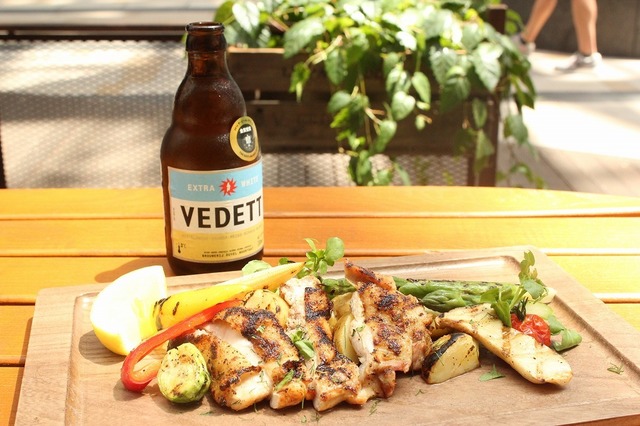 グリルチキンが絶品！　／　ル・パン・コティディアン