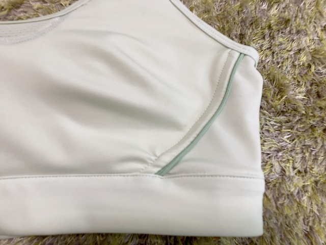 【【ワークマン カップ一体型スポーツブラ】トップスに汗染みができるのを防ぐ