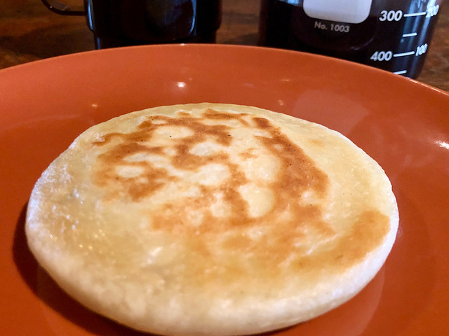 【業務スーパー　ホットク】フライパンで温めていただきます！