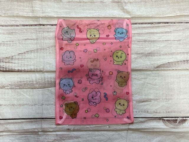 バックももちろん総柄仕様です！