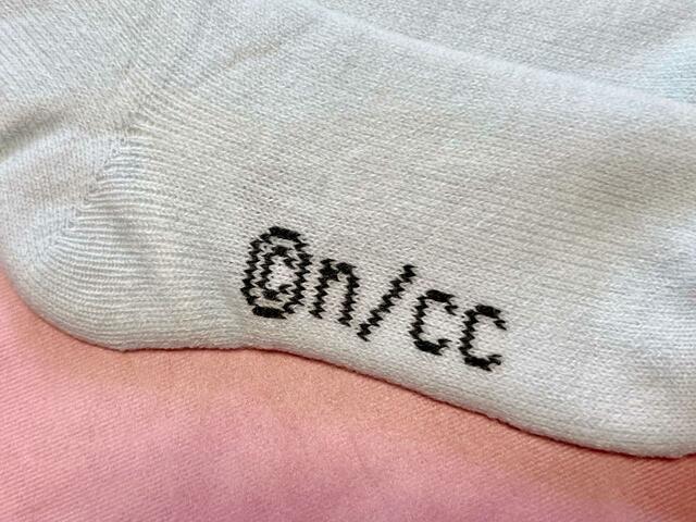 ベビーブルーのニット生地がかわいい！