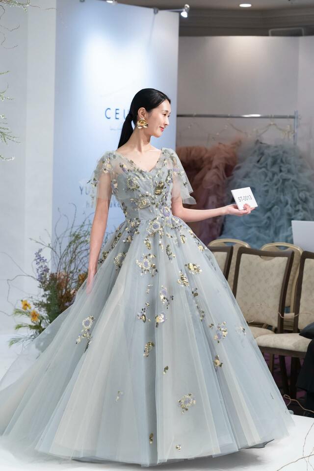 「ST」新作ウェディングドレス