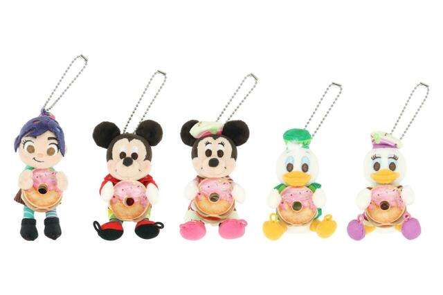 ぬいぐるみチャーム 1,600円|ディズニー・パルパルーザ“ヴァネロペのスウィーツ・ポップ・ワールド”グッズ|販売店舗:東京ディズニーランド「ディズニー&カンパニー」|発売日:2026年4月8日(水)