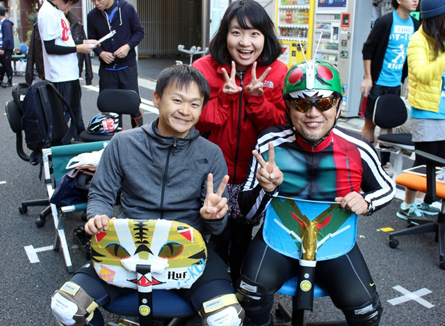 いす同士の熾烈な戦い! 「いす-1」グランプリの模様