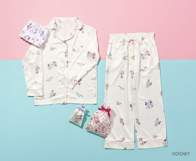 (第1弾発売商品)ヘアバンド 1,400円、パジャマトップス 4,000円、パジャマロングパンツ 4,000円、ミッキー巾着S 1,000円、ミニー巾着M 1,800円