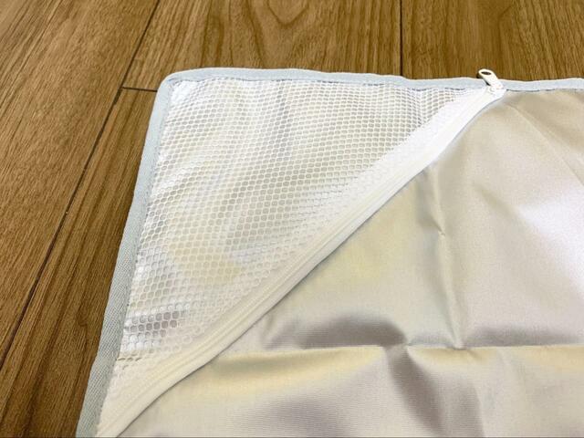 【kippis（R） 保冷クロス＆ランチトートバッグSET BOOK】保冷剤などが入るミニポケット付き