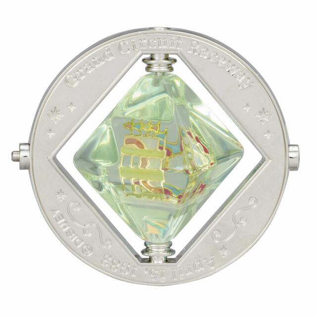 モーメントパーツ 1,900円|モーメンツゴーラウンド|東京ディズニーリゾート40周年“ドリームゴーラウンド”スペシャルグッズ|販売店舗:東京ディズニーランド「プラネットM」、東京ディズニーシー「ベッラ・ミンニ・コレクション」、東京ディズニーリゾート・アプリ(パーク入園者のみ)|発売日:2023年8月17日(木)