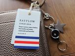 【BAYFLOW　多機能キースターミニウォレットショルダー2】カラーはブラック、ブラウン、アイボリー、シルバー、ブロンズがあります