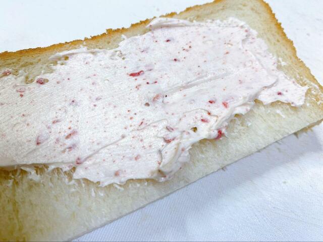 【カルディいちごホイップクリーム 110g】甘めでお子様にも大人気の予感