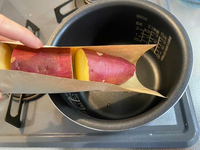 【カインズ紙のまな板シート】食材を切ってそのまま鍋に移せます