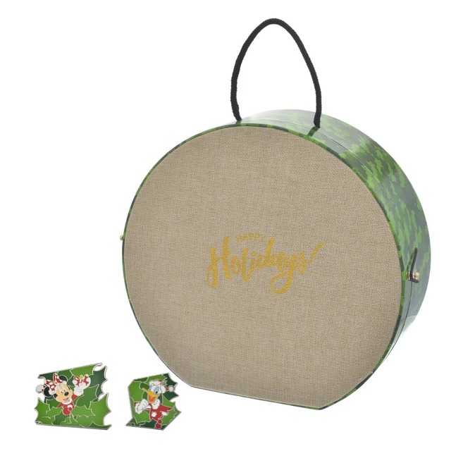 ディズニーキャラクター アドベントカレンダー ピンバッジ リース DISNEY CHRISTMAS 2022 29,700円