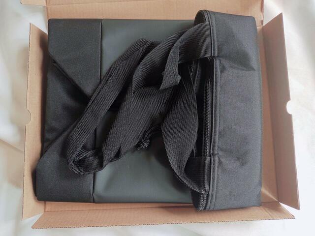 綺麗に梱包されている